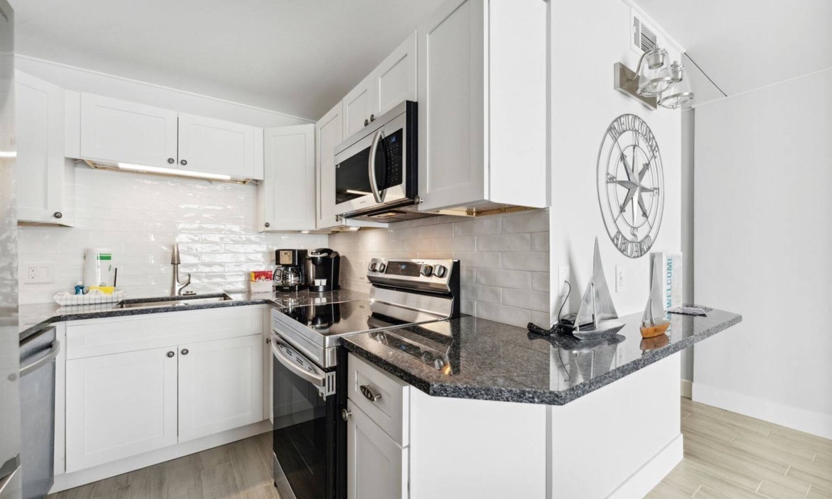 Panama City Beach Condo | The Summit 602