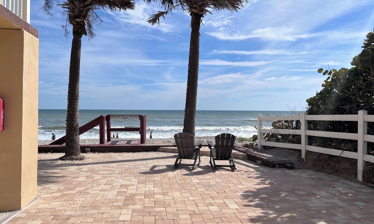 Michigan Beach Condo | The Surf Shack * Perfect couples beach getaway!