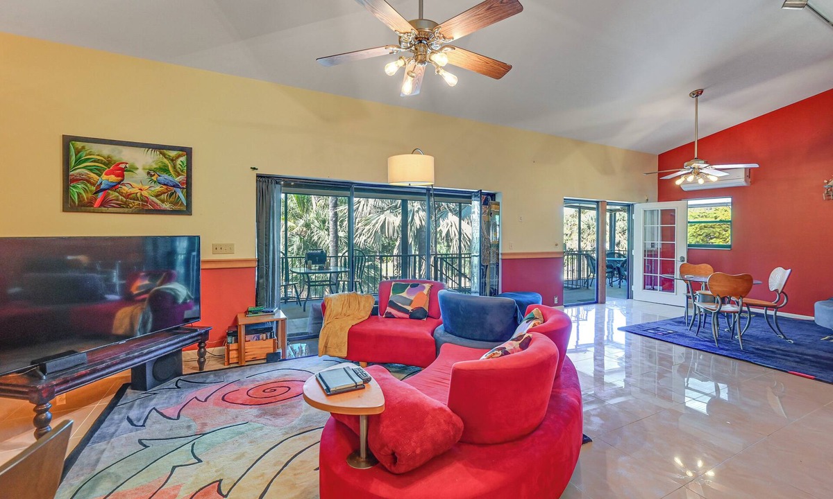 Bonita Springs House | Tropical Vibes! Riverfront Bonita Springs Hideaway