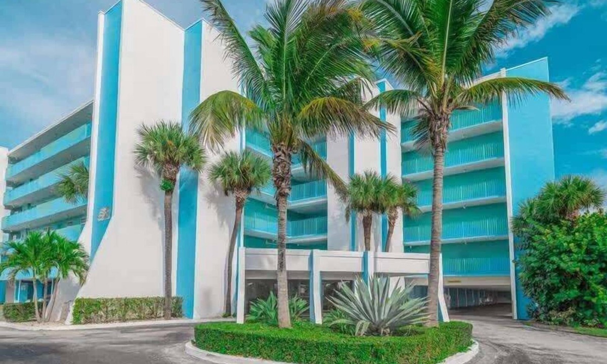 Hutchinson Island South Apartment | Turtle Reef Club - 2BR