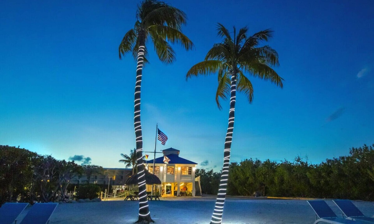 Tavernier Condo | Turtles Nest 2 Beach, Pool, Restaurant 2bed 2bath