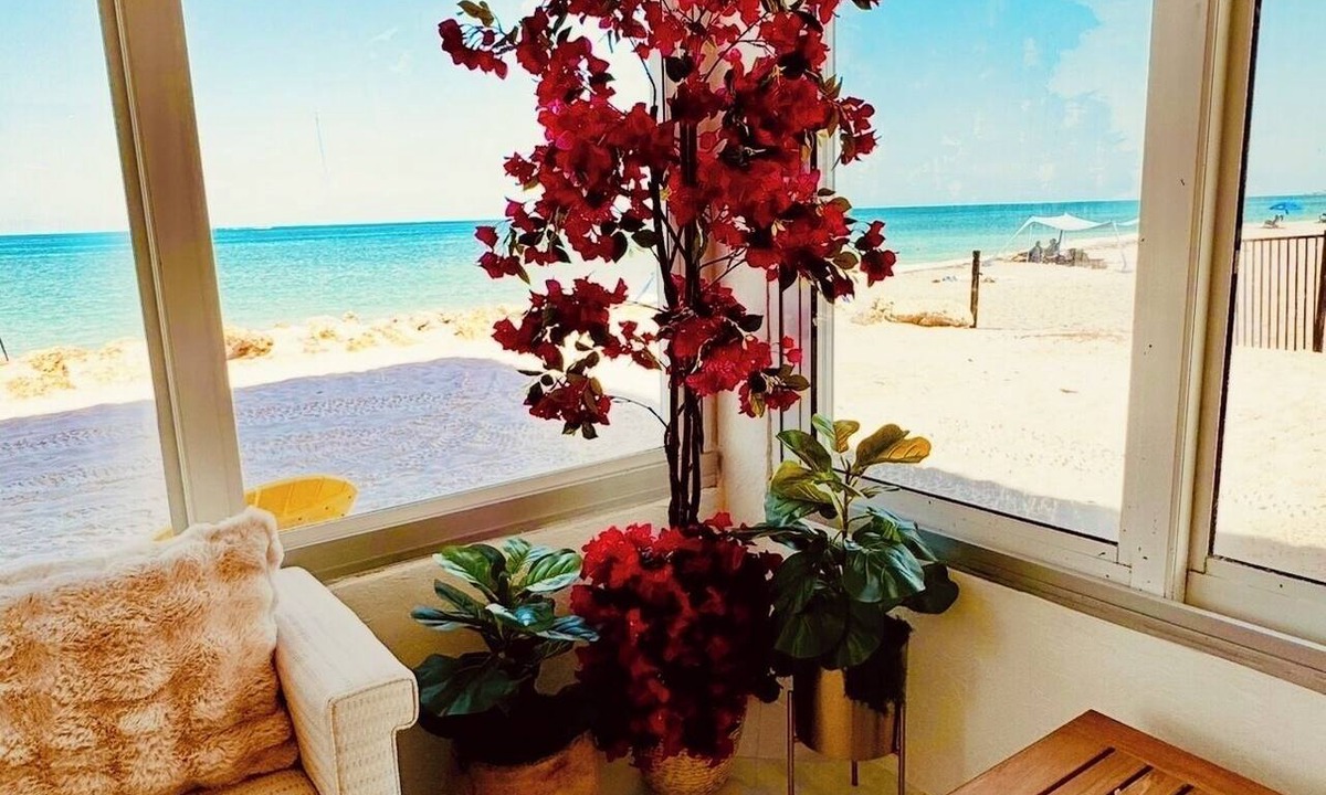 Siesta Key Condo | Unit 101a - Walkout beachfront coastal contemporary corner unit & endless views