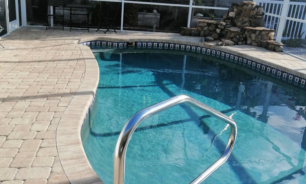 South Venice House | VACATION HOME WITH HEATED POOL FOR RENT (SOUTH VENICE, FLORIDA). 3 BEDS, 3 BATH.