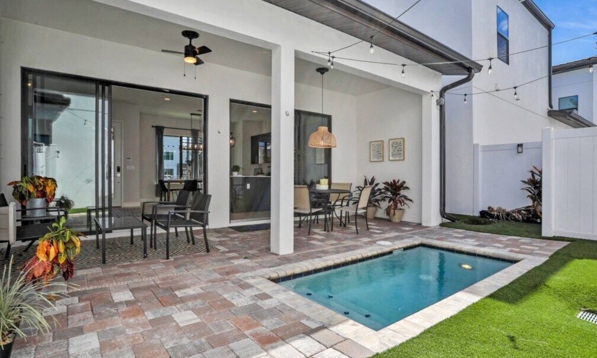 Loughman House | VD419VDM - 4 bedrooms - 3.5 baths -Modern Disney Villa in a Resort Boutique Comm