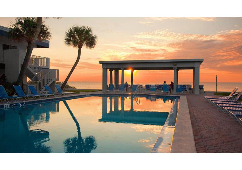 Bradenton Beach Resort | Via Roma Beach Resort