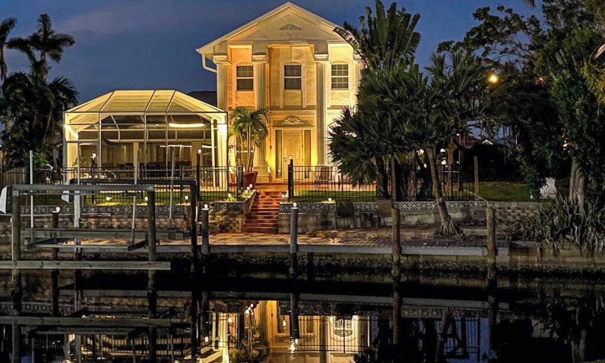 Yacht Club House | Villa Euphoria: Chic 2-unit, canal-front retreat with 2 pools & private dock