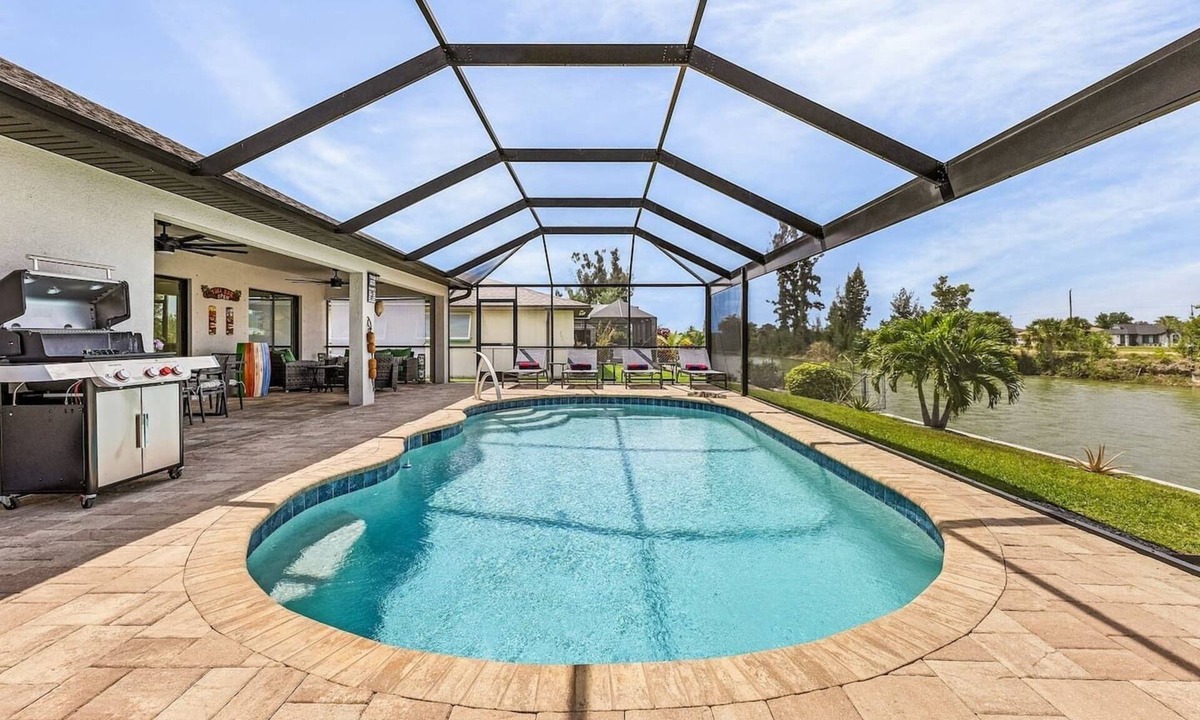 Diplomat Villa | Villa Sun Daze - Where Coastal Dreams Come True!
