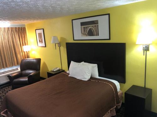 Monroe Hotel | Walton Inn