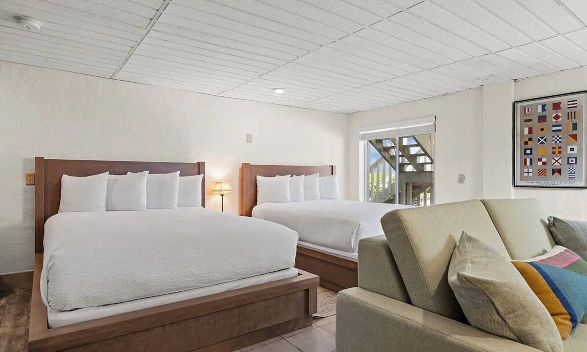 Little Torch Key Hotel | Water View Escape w/Kitchen, Pool, Sea Views & Beach Access + Breakfast!