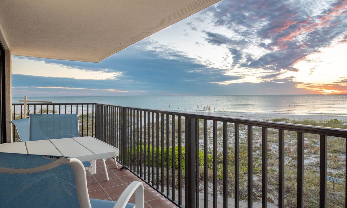 Holmes Beach Condo | Waters Edge 110S · Direct Gulf Balcony · 1-Month Rental