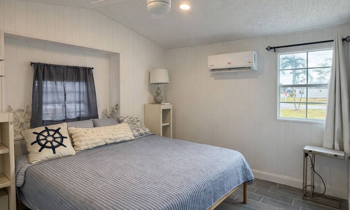Fort Myers Beach House | Welcome Cedar Box House - Fort Myers Beach