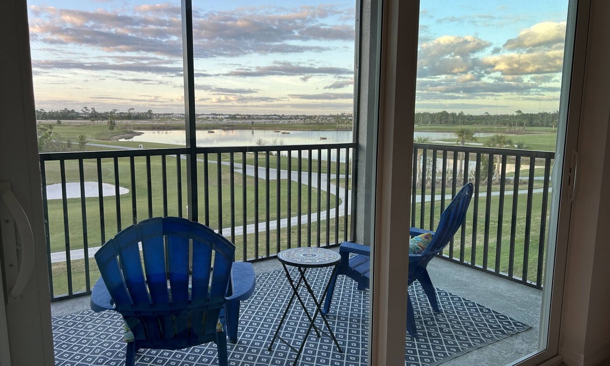 Venice Condo | Wellen Park Golf and Country Club Resort Style Living