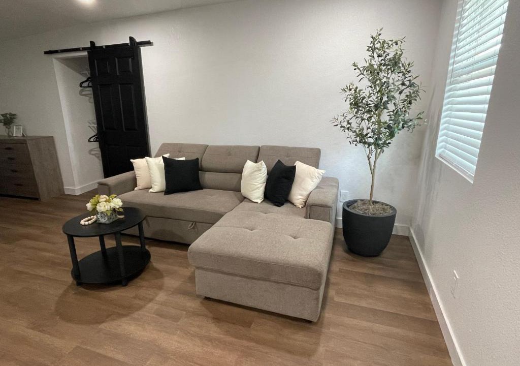 Temple Crest Apartment | Wick Place