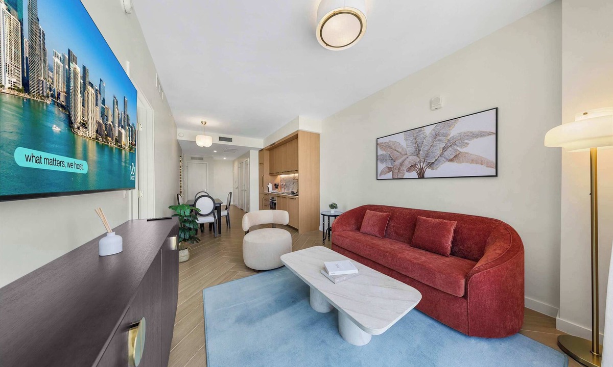 Wynwood Art District Apartment | Wynwood 2BR | Gym + Lounge | Near Miami Stadium WC
