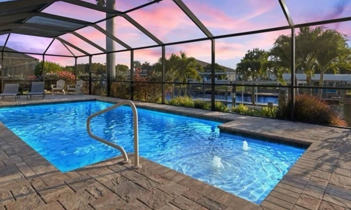 Yacht Club House | Yacht club area, Saltwater Pool, Dock & Theater Room, Close to beach