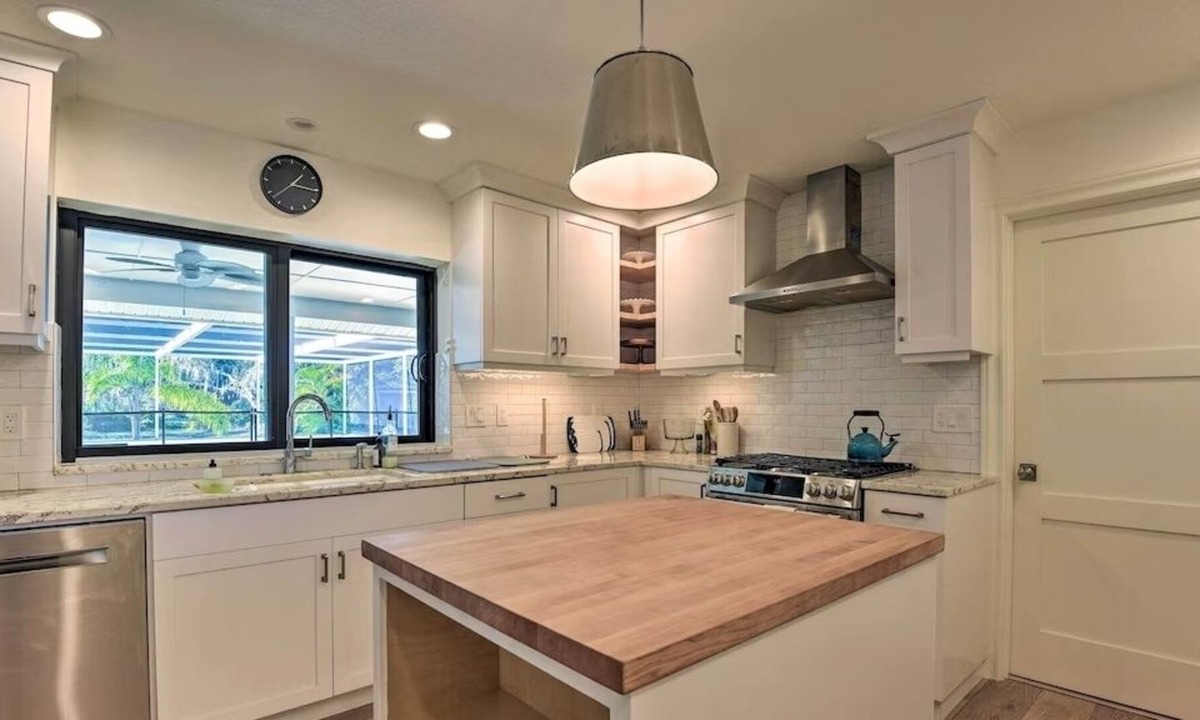 Lake Sarasota House | Your own private oasis in beautiful Sarasota