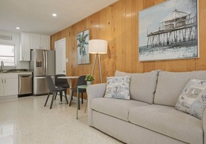 1A Newly Renovated 1/1 at Coastal Cottages