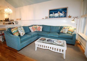 35 Quarterdeck - Three Bedroom House