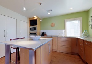 Cozy Hilton Head townhome with shared pools within a short distance of beaches