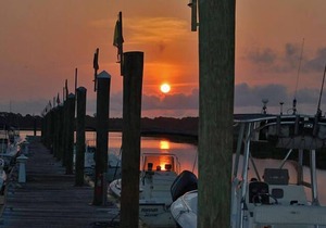 Cozy Tidal Creek Villa w/ Private Dock Access & Amazing Sunset Marsh Views