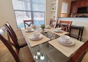 Ground floor condo, no carpet, community pools, fitness room, 9 miles to Disney World