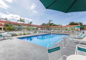 Super 8 by Wyndham Sarasota Near Siesta Key