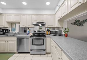 Villa Madeira #605 3 Bedroom 2 Bath Unit WIFI