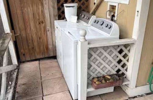 Bayou Oaks Apartment | 1-bedroom apartment in peaceful Park! Close to Spring Training and Beaches