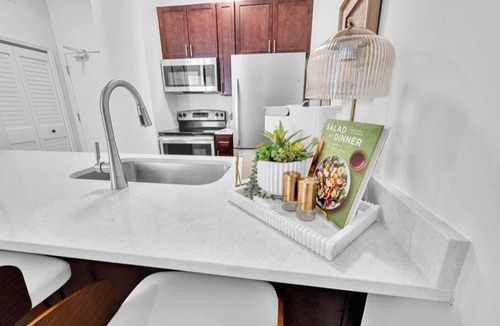 Greenville Downtown Condo | 1-bedroom condo in Downtown Greenville on Main Street! Zen in the City awaits!