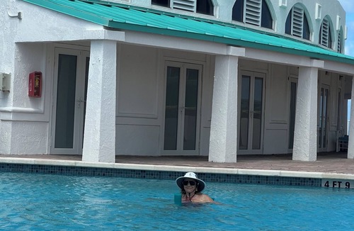 Hutchinson Island South Condo | 1-bedroom ground floor condo steps from ocean and pool at Shuckers Jensen Beach