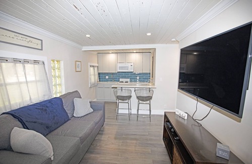 Delray Beach House | 1 Bedroom Unit Completely Renovated close to Atlantic Ave and Beach