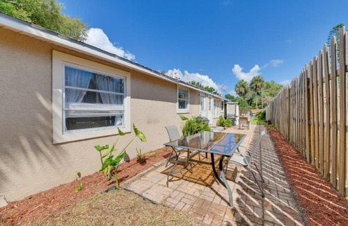 Laurel Apartment | < 1 Mi to Beach: Peaceful Escape in Nokomis