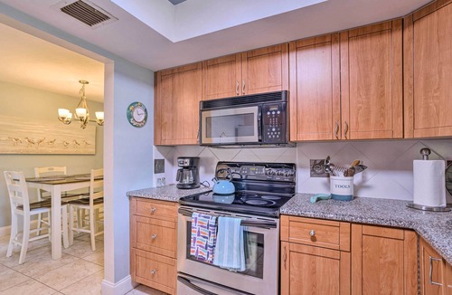 Jensen Beach House | < 1 Mi to Jensen Beach: Home w/Community Perks!
