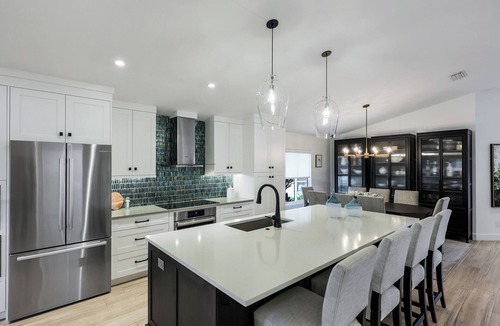 Naples Park House | 10% Off Weekly Naples Lux Home Private Heated POOL + Spa, Near Vanderbilt Beach