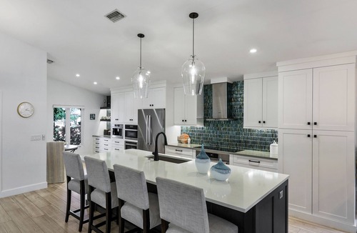 Naples Park House | 10% Off Weekly Naples Lux Home Private Heated POOL + Spa, Near Vanderbilt Beach