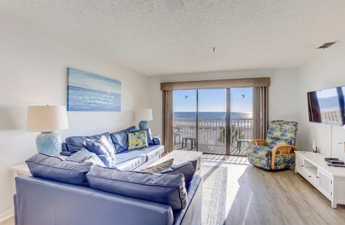 Madeira Beach Condo | 112 m² Condo ∙ 2 bedrooms ∙ 6 guests