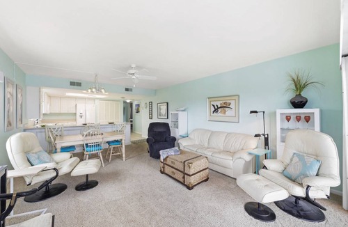 Fort Myers Beach Condo | 122 m² Condo ∙ 2 bedrooms ∙ 4 guests