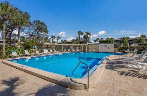 Holmes Beach Condo | 125 m² Condo ∙ 2 bedrooms ∙ 4 guests