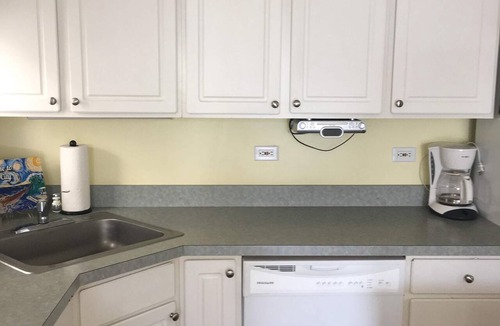 North End Condo | 13th & Central 3BR/2BA. WALK EVERYWHERE