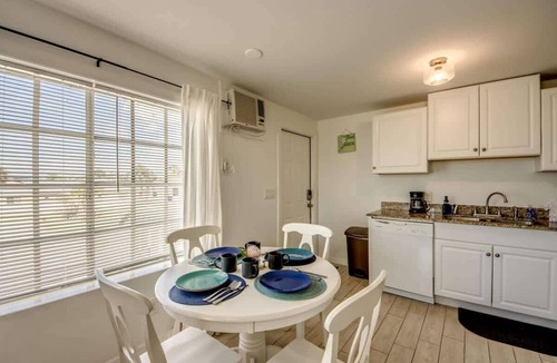 Fort Myers Beach Apartment | 17259 Whitewater Cozy Pet Friendly Duplex