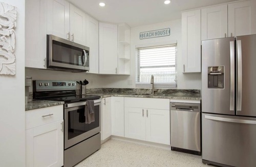 Safety Harbor House | 1A Newly Renovated 1/1 at Coastal Cottages