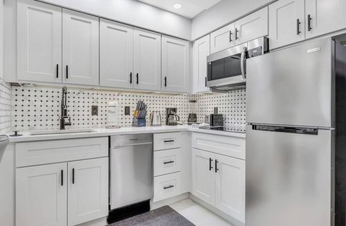 Florida Central Atlantic Coast Apartment | 1BR Apt, Epic, Vineland & Convention Nearby