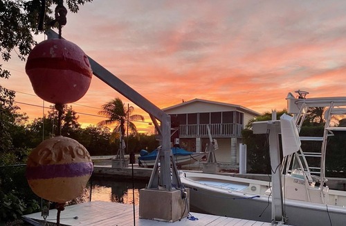 Doctor's Arm House | 2/2 Canal Front Home with Great Boating Access! Located in Doctor’s Arm Big Pine