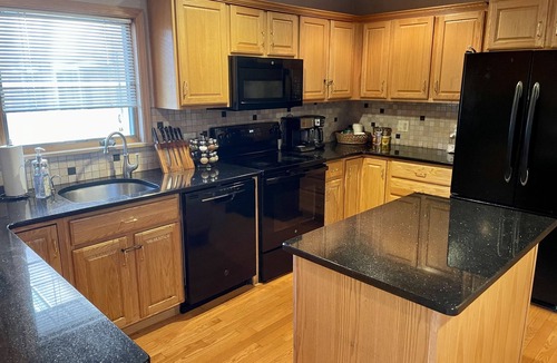 East Stroudsburg House | 2 ACRE POCONO HOUSE PRIVATE POOL TENNIS COURT BACKYARD PATIO