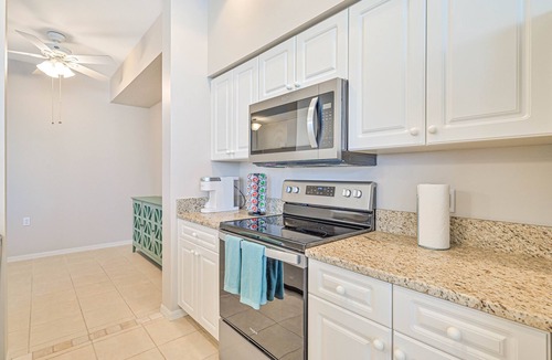 Biggar Condo | 2 Bedroom, 2 Bath Condo - 5 Minute Drive to Ft. Myers Beach