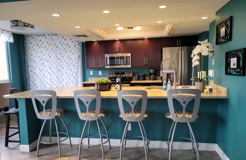 Vanderbilt Beach Condo | 2 Bedroom & 2 Bath Direct View of Gulf & Bay! Wrap Around Lanai! Summer Special