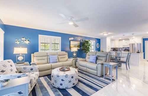 Aloha Kai Condo | 2 bedroom 2 bathroom condominium is located on the Gulf side of our property