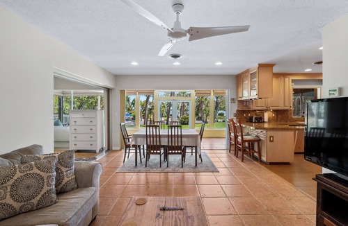 Englewood House | 2-bedroom 2 Bathroom Home with Beach and Bay Access