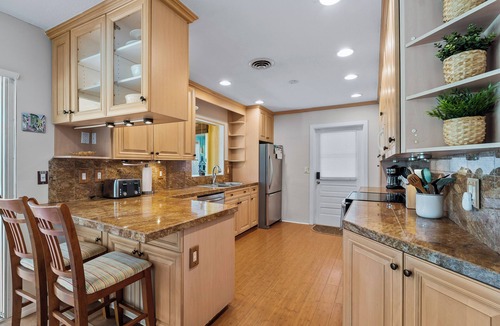 Englewood House | 2-bedroom 2 Bathroom Home with Beach and Bay Access