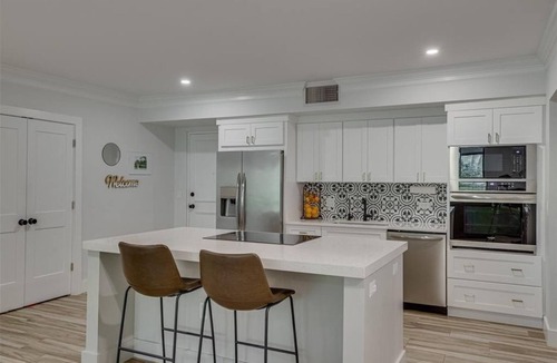 Indian River Shores Condo | 2 Bedroom Condo 431240 by Houzlet
